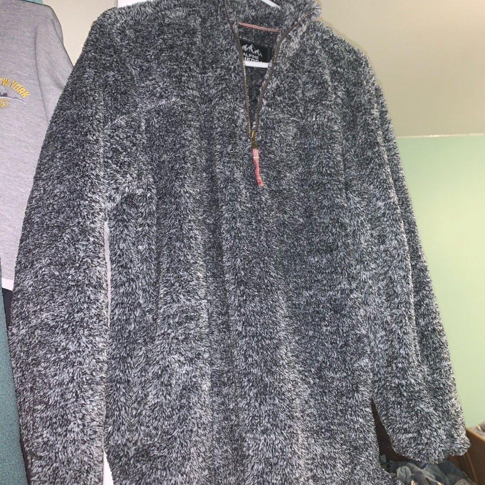 Alpine Sherpa quarter zip